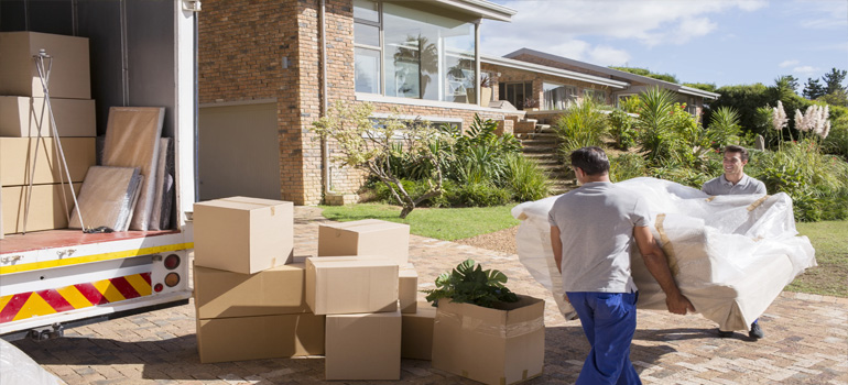 LA movers loading the moving truck