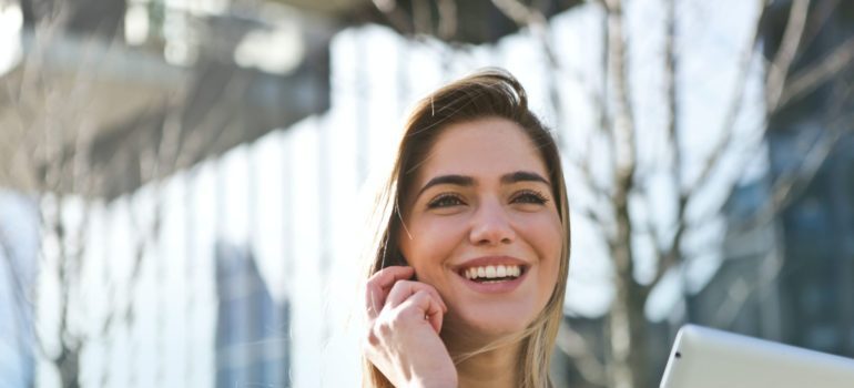 girl talking on the phone